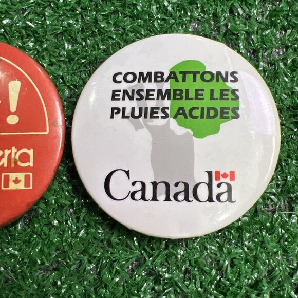 Canada Buttons Lot Of 2 Let's Do It! Travel Canada & Combattons Ensenbles - Picture 3 of 6